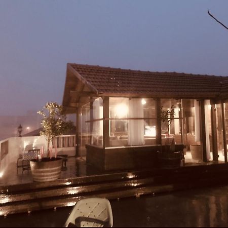Lighthouse Apartment Mas'ada Exterior photo
